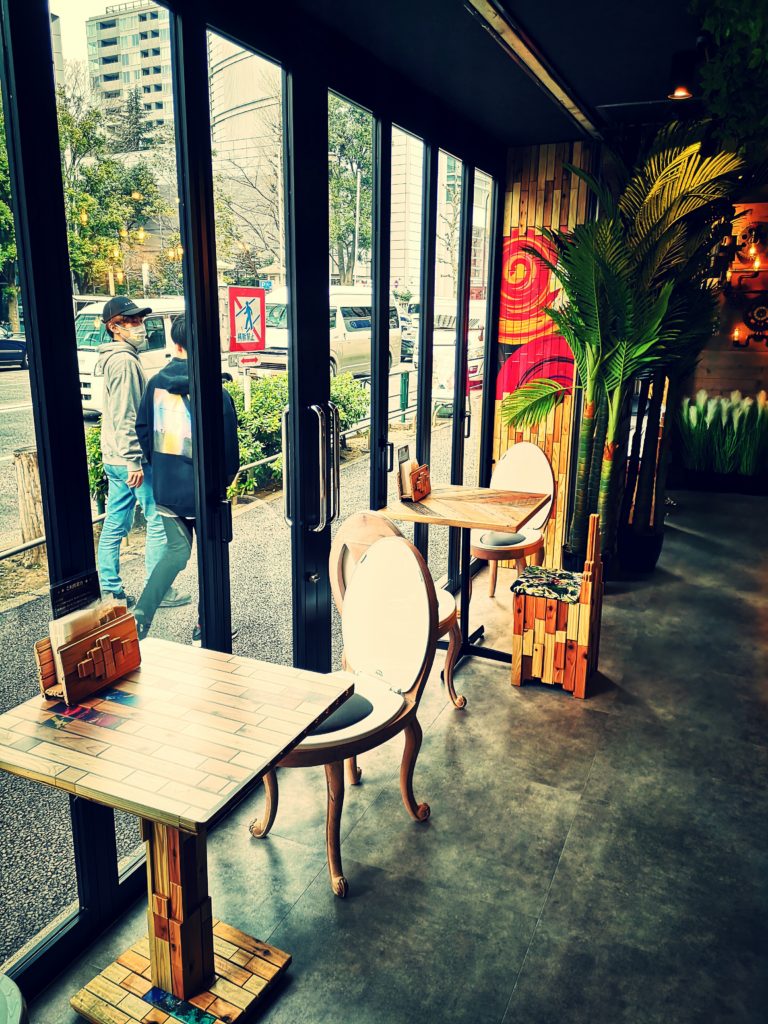 nikka block cafe 1階