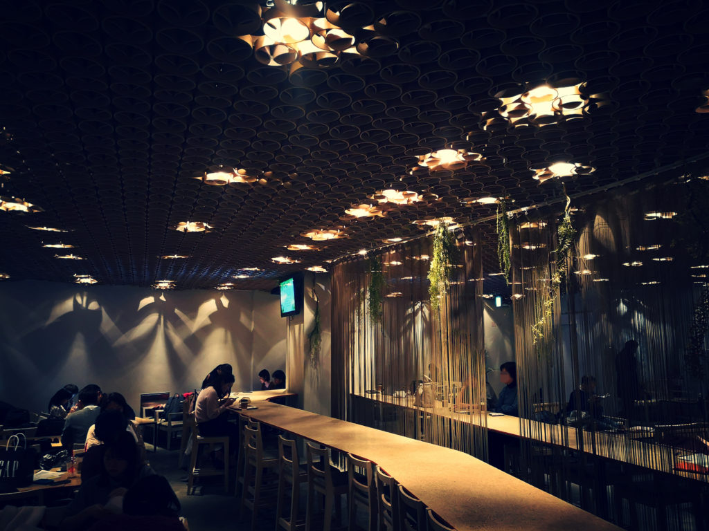 BROOK’S ME-BYO café ぶるっくす みびょうかふぇ 内観 地下1階